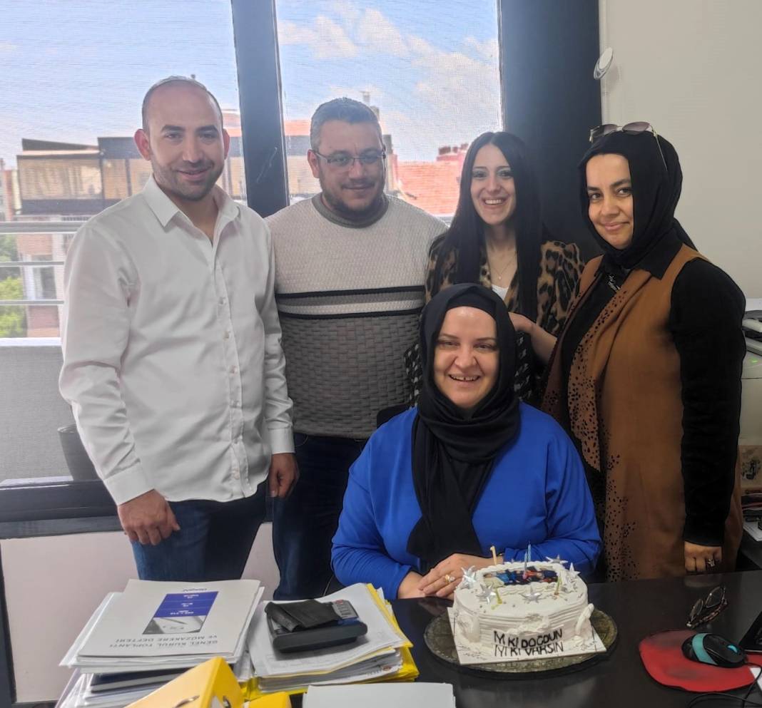 Nevbahar Hanım yaş gününü kutladı 1